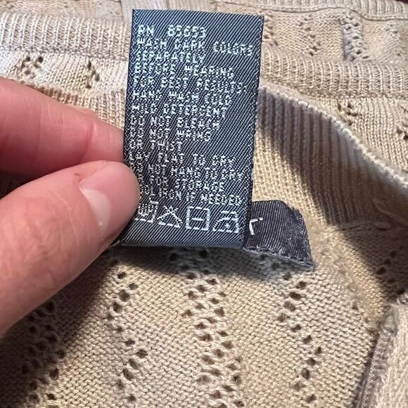 Koret knitted zippered knit cardigan. Size large - Picture 5 of 10